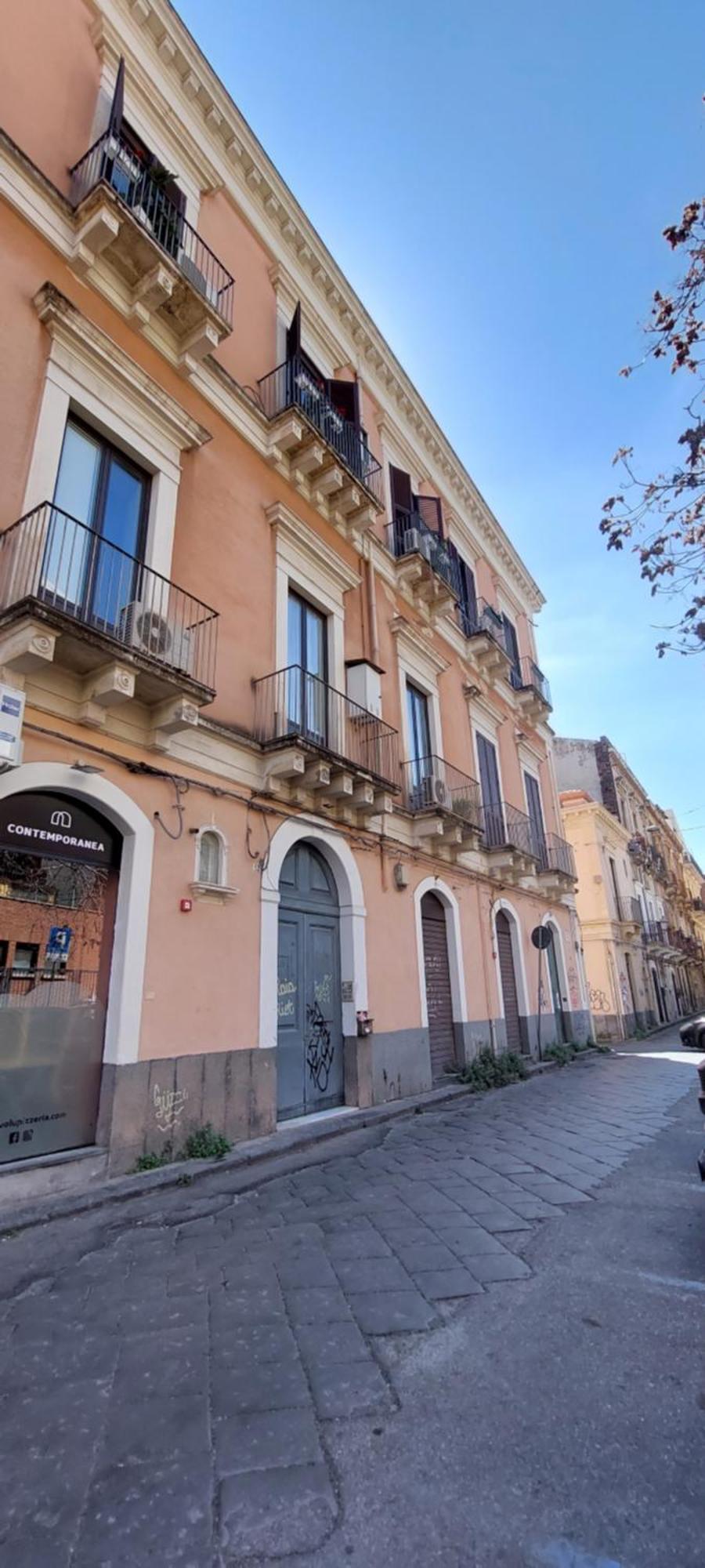 كاتانيا La Maison De Cavour المظهر الخارجي الصورة
